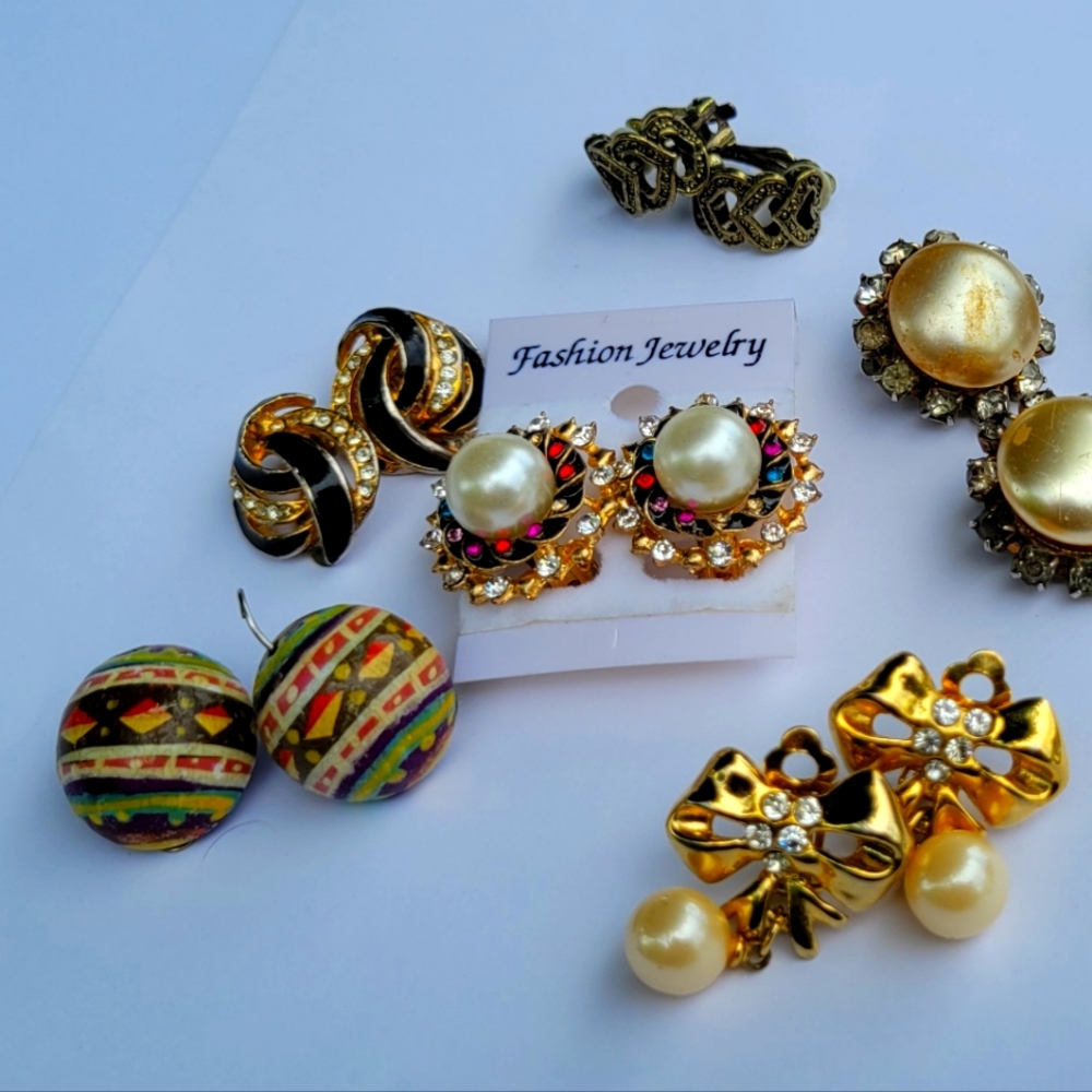 Clip on vintage earrings bundle